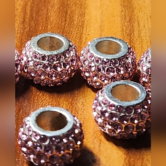 Retired Brighton bead pink ice diva- posting is only for purchase of one bead - Picture 4 of 9